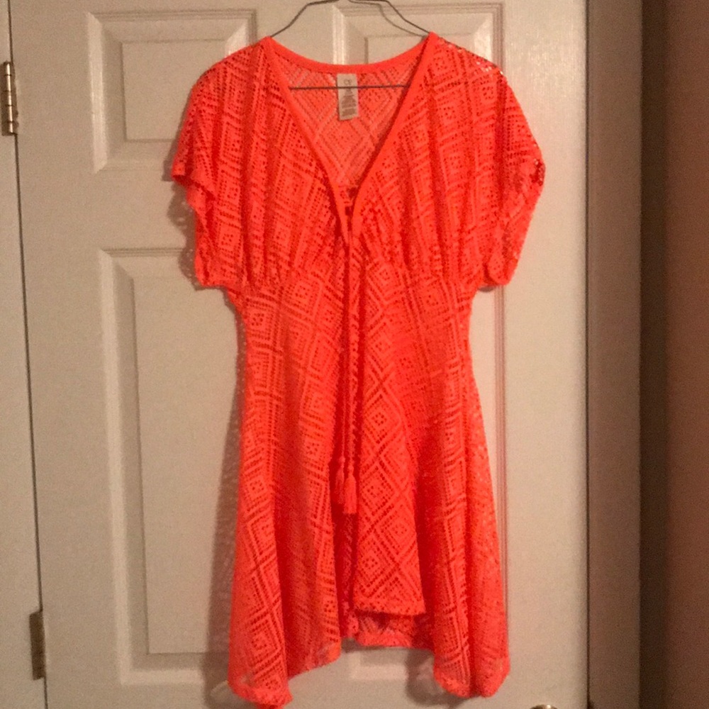 Coral mesh coverup